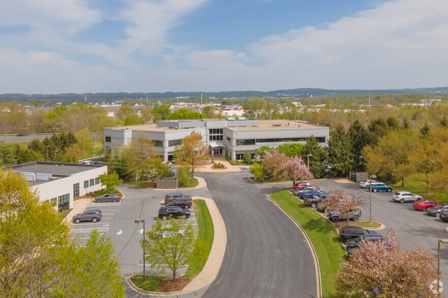 More Photos Of 70 Thomas Johnson Dr, Frederick Office For Lease