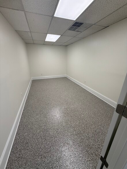 More Photos Of 116 S Providence St, Waxhaw Office For Lease