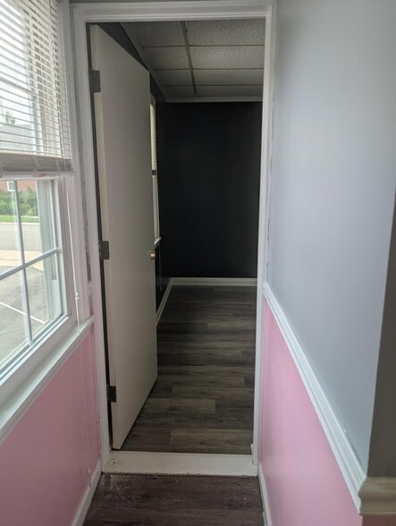 More Photos Of 19-55 Irongate Park Dr, Dayton Office For Lease