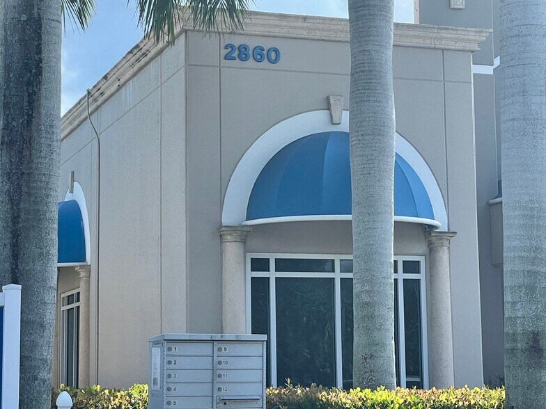 More Photos Of 2860 W State Road 84, Fort Lauderdale Office For Sale