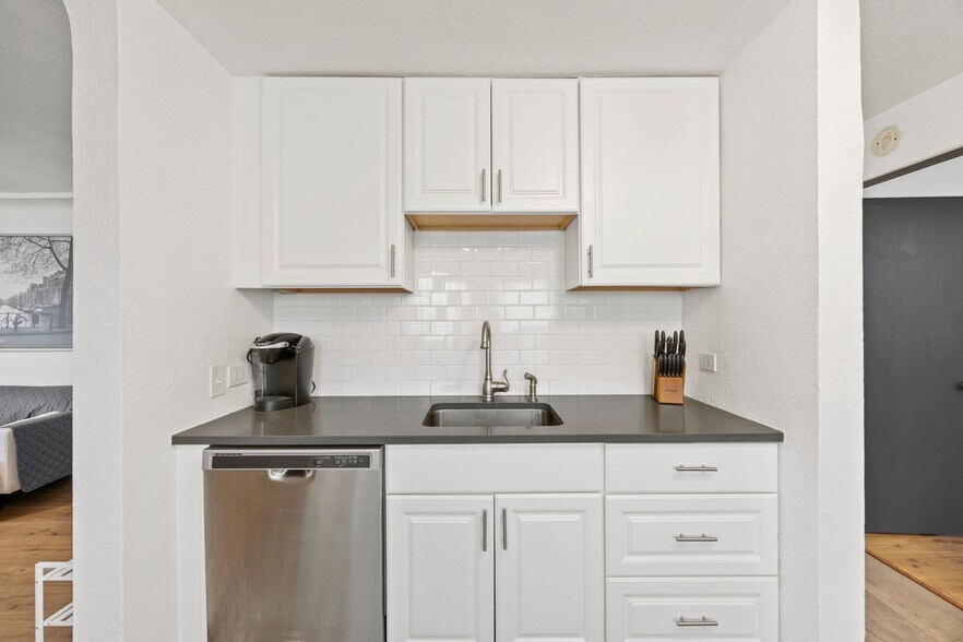 More Photos Of 3525 S Bannock St, Englewood Apartments For Sale