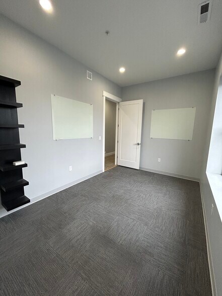 More Photos Of 564 W 700 S, Pleasant Grove Office For Lease