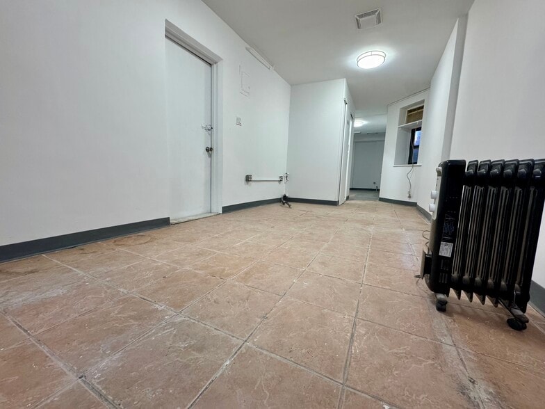 More Photos Of 26 Henry St, New York Apartments For Lease