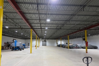 More Photos Of 330 E Route 22, Lake Zurich Warehouse For Lease