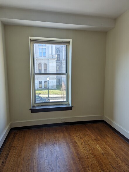 More Photos Of 125 N 4th St, Lafayette Office For Lease