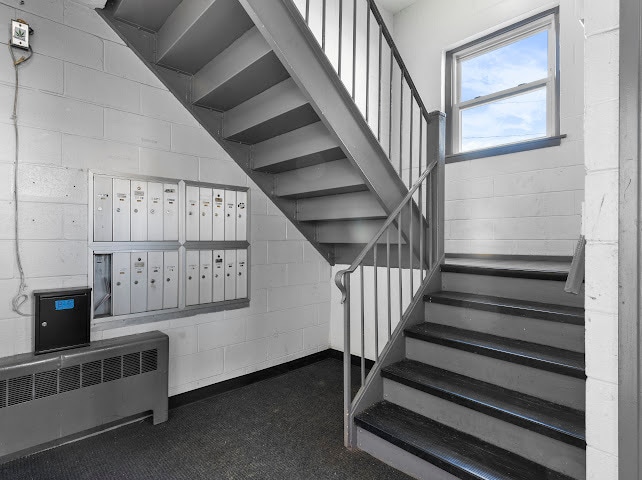 More Photos Of 191 Oak St, Bridgeport Apartments For Sale