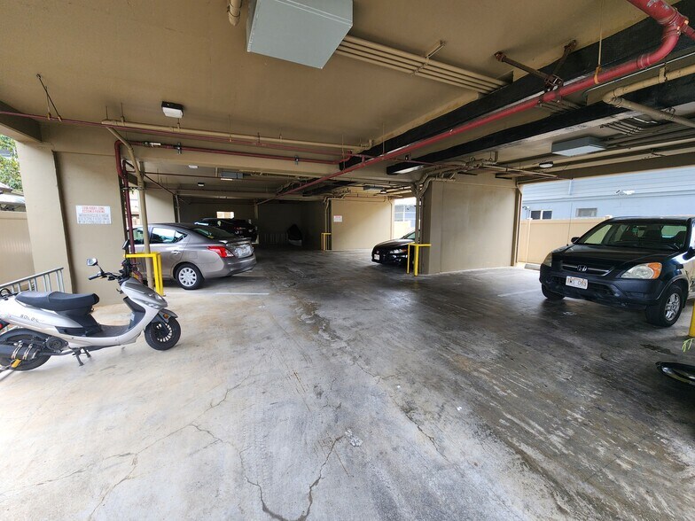 More Photos Of 311 Puuhue Pl, Honolulu Apartments For Sale