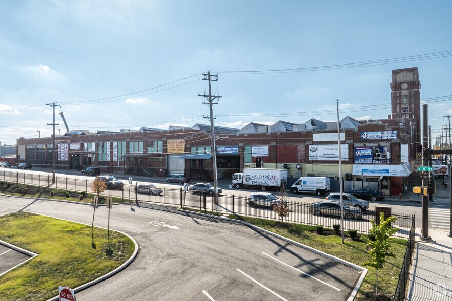 More Photos Of 700 E Erie Ave, Philadelphia Warehouse For Lease