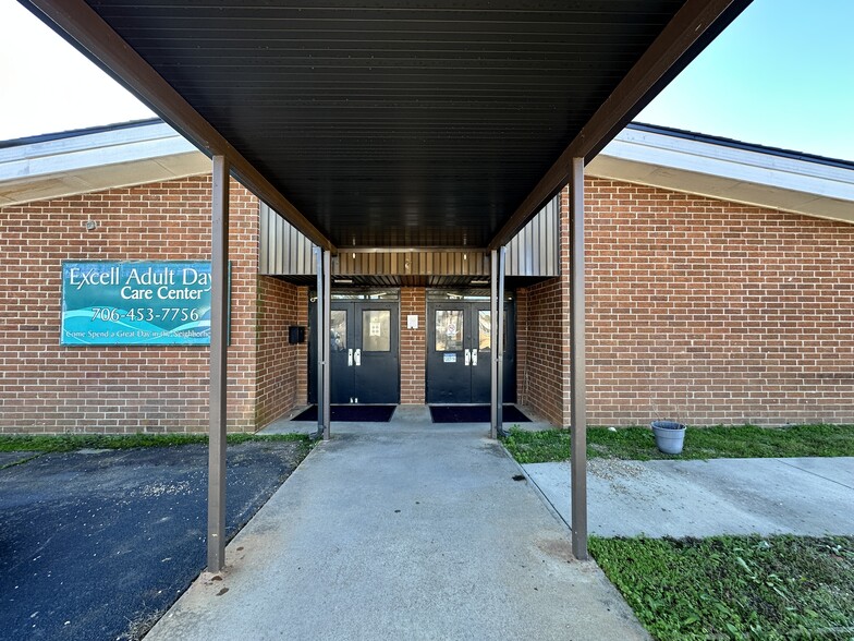 More Photos Of 504 Martin Luther King Jr Dr, Greensboro Daycare Center For Sale