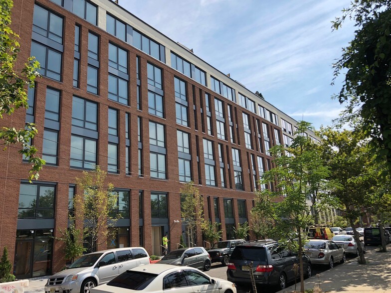 More Photos Of 372 9th St, Jersey City Apartments For Lease