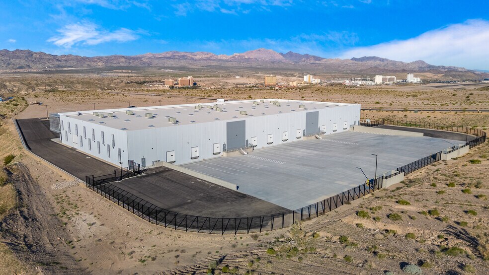 More Photos Of Laughlin Ranch Blvd, Bullhead City Warehouse For Lease