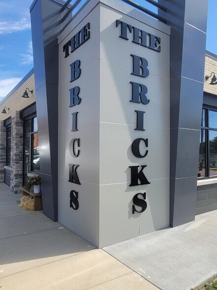 More Photos Of 125 E State St, Cherry Valley Restaurant For Lease