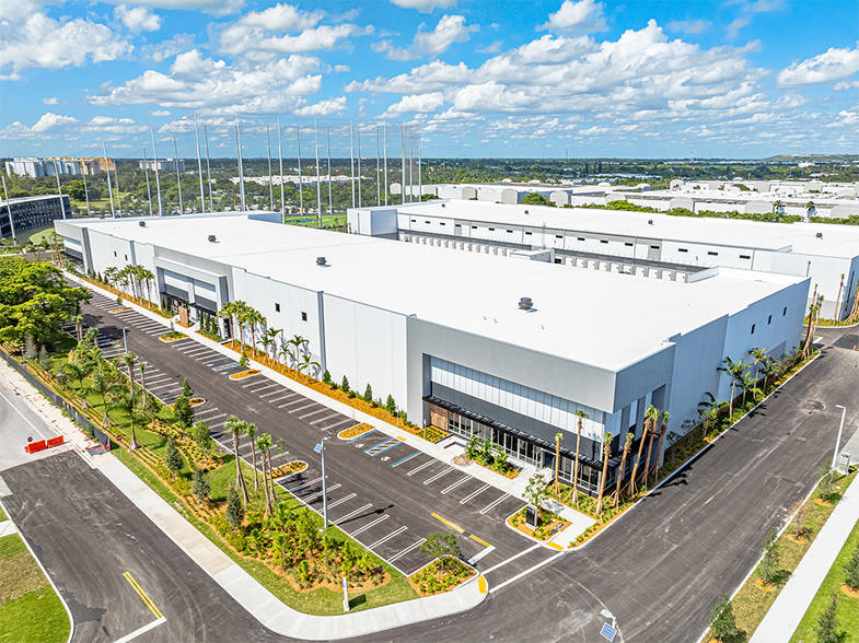 More Photos Of 311 Racetrack Loop, Pompano Beach Unknown For Lease