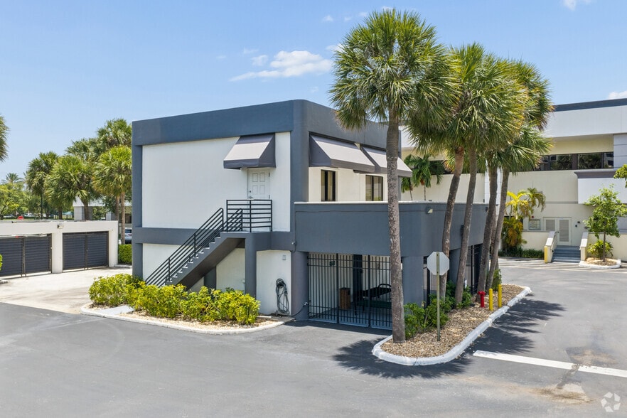 More Photos Of 5300 Broken Sound Blvd NW, Boca Raton Medical For Lease