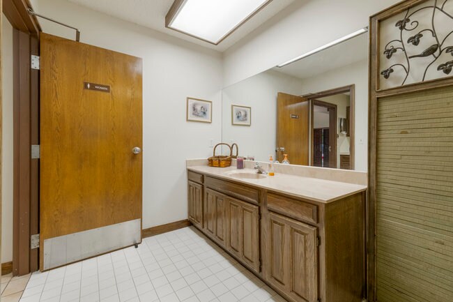 More Photos Of 1719 E 71st St, Tulsa Office Residential For Sale