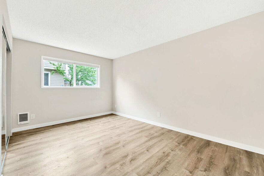 More Photos Of 4147-4153 SE 37th Ave, Portland Apartments For Sale