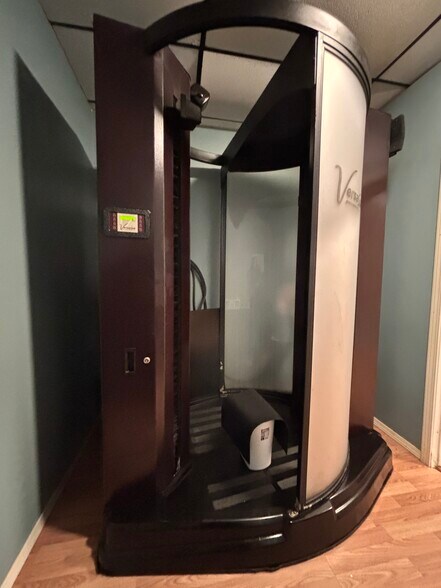 More Photos Of 206 W Main St, Mc Arthur Flex For Sale