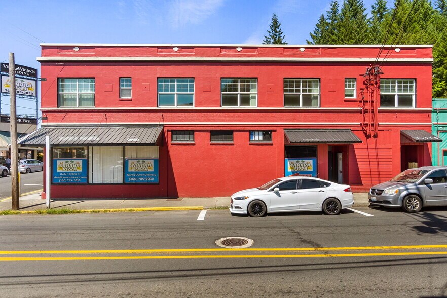 More Photos Of 202 NE 1st, Winlock Storefront Retail Office For Sale