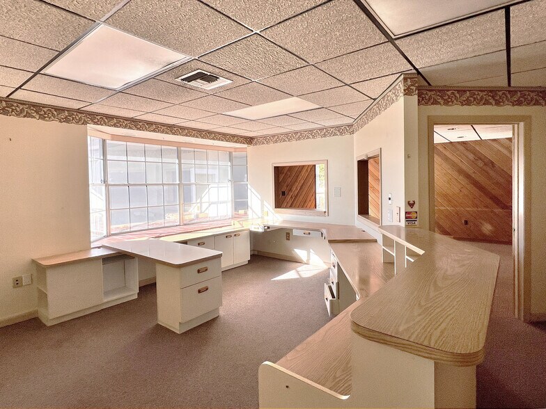 More Photos Of 200 Avenue K SE, Winter Haven Office For Lease
