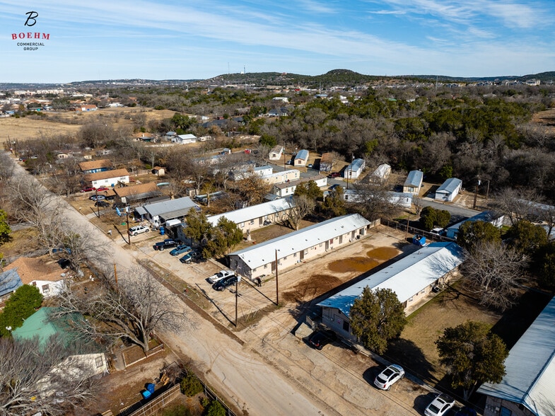 More Photos Of 2906-2908 Hunt St, Kerrville Apartments For Sale