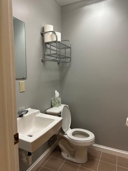 More Photos Of 3250 Seneca Tpke, Canastota Rehabilitation Center For Lease