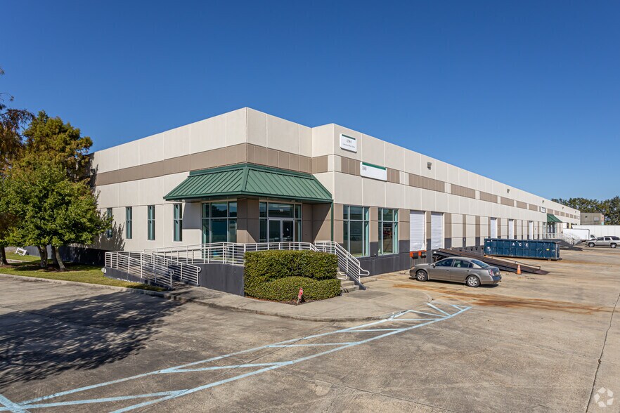 More Photos Of 11965 Lakeland Park Blvd, Baton Rouge Warehouse For Lease