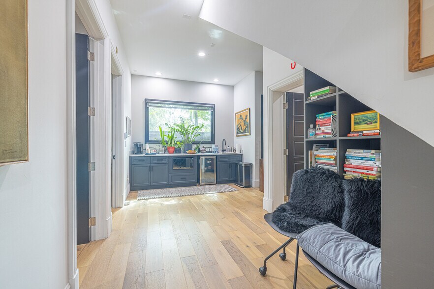 More Photos Of 1404 Allston St, Houston Office For Lease