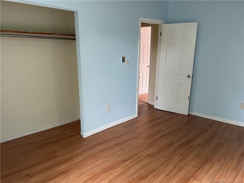 More Photos Of 27-31 Summer St, Bristol Apartments For Sale