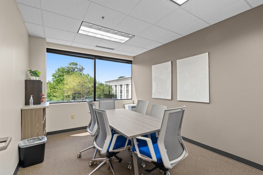 More Photos Of 192 ballard Ct, Virginia Beach Office For Lease