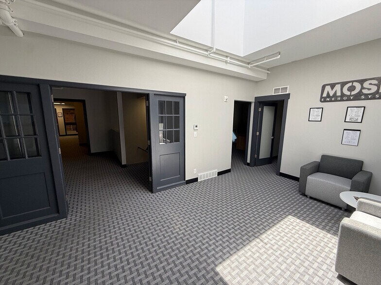 More Photos Of 428-450 Cleveland Ave, Loveland Storefront Retail Office For Lease