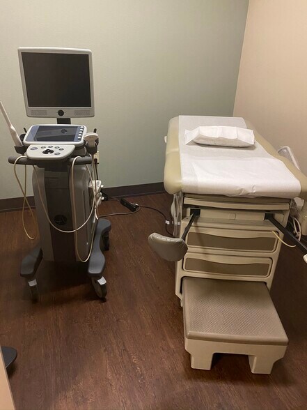 More Photos Of 3000 Communications Pky, Plano Office For Sale