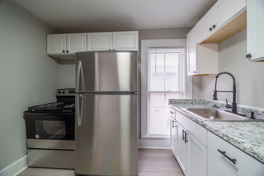More Photos Of 16-20 W Park St, Westerville Apartments For Sale