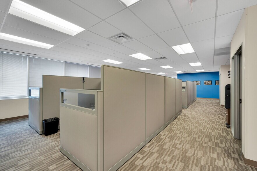 More Photos Of 1620 Valwood Pky, Carrollton Research And Development For Sale