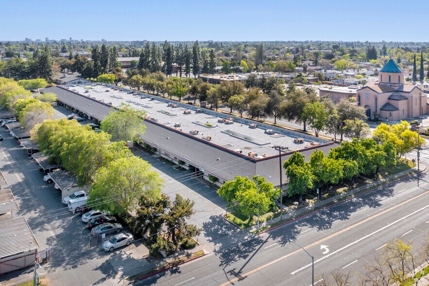 More Photos Of 3710-3798 N 1st St, Fresno Medical For Lease