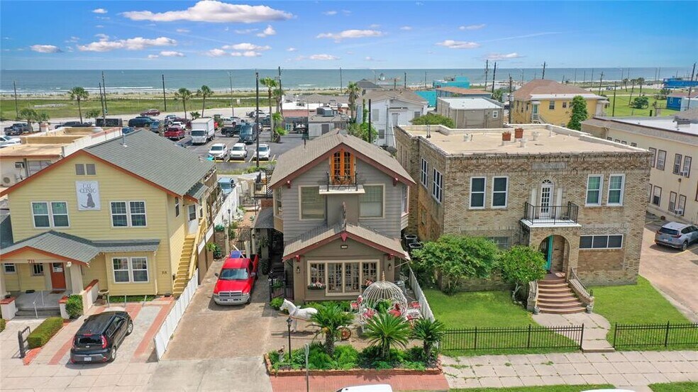 More Photos Of 715 Broadway St, Galveston Specialty For Sale