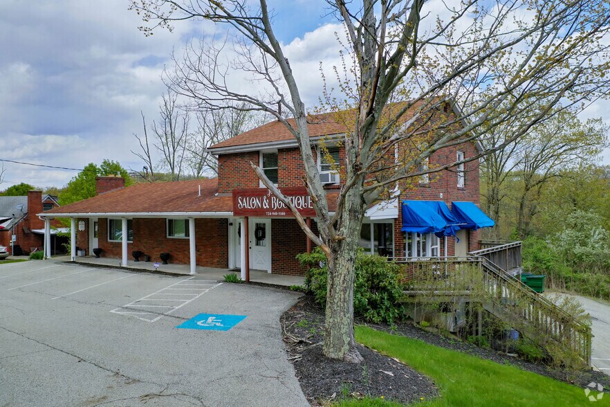 More Photos Of 2560 Brandt School Rd, Wexford Office For Sale