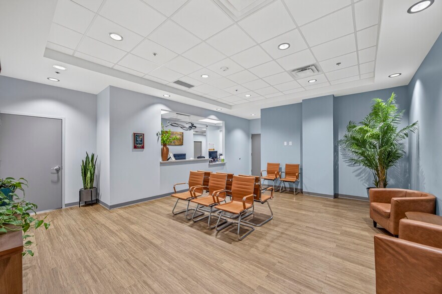 More Photos Of 17766 Verde Pky, Schertz Medical For Sale