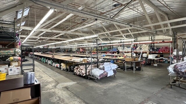 More Photos Of 3900-3912 S Broadway Pl, Los Angeles Manufacturing For Sale