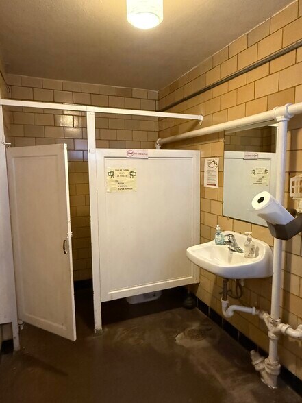 More Photos Of 224 E Rensselaer St, Bucyrus General Retail For Sale