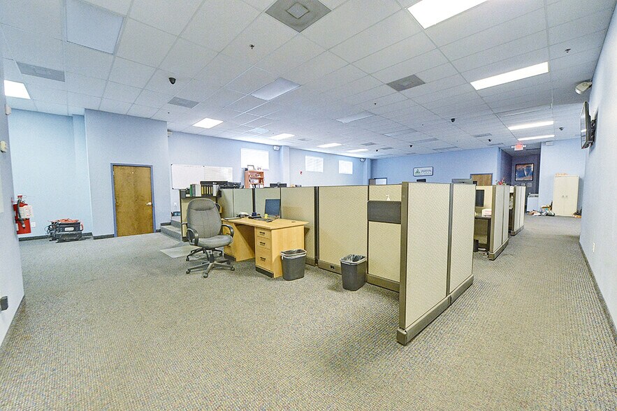 More Photos Of 705 S Easy St, Lecanto Industrial For Sale