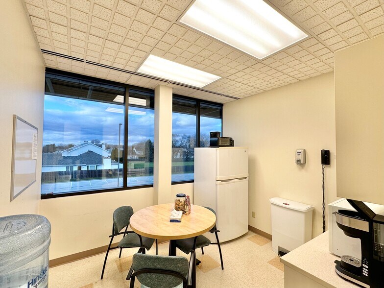 More Photos Of 222 Indianapolis Blvd., Schererville Office For Lease