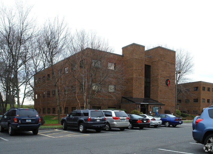 167 Dwight Rd, Longmeadow, MA 01106 For Lease