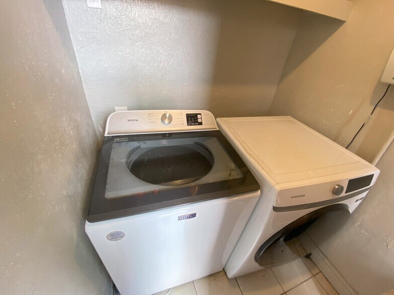 More Photos Of 4004 Gilbert Ave, Dallas Apartments For Sale