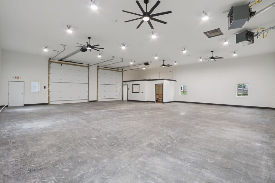 More Photos Of 407 Wengel dr, Reedsburg Light Manufacturing For Sale