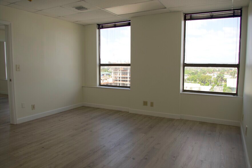 More Photos Of 1250 E Hallandale Beach Blvd, Hallandale Beach Office For Lease