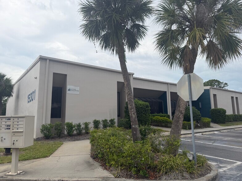 More Photos Of 15201 Roosevelt Blvd, Clearwater Unknown For Lease
