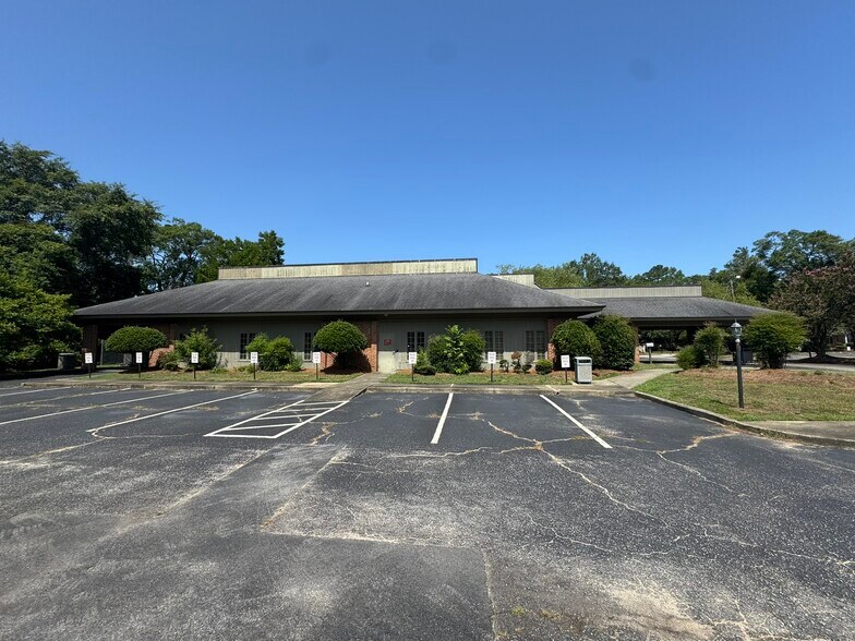 More Photos Of 407 N Salem Ave, Sumter Medical For Sale