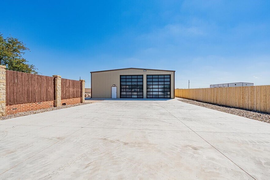 More Photos Of 4012 E County Road 63, Midland Specialty For Sale