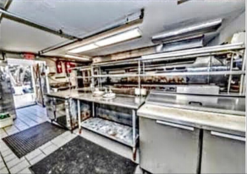 More Photos Of 755 Montauk Hwy, Water Mill Restaurant For Lease