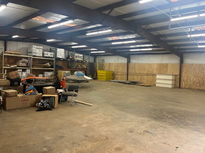 More Photos Of 2303 Beech st, Gaffney Light Distribution For Lease